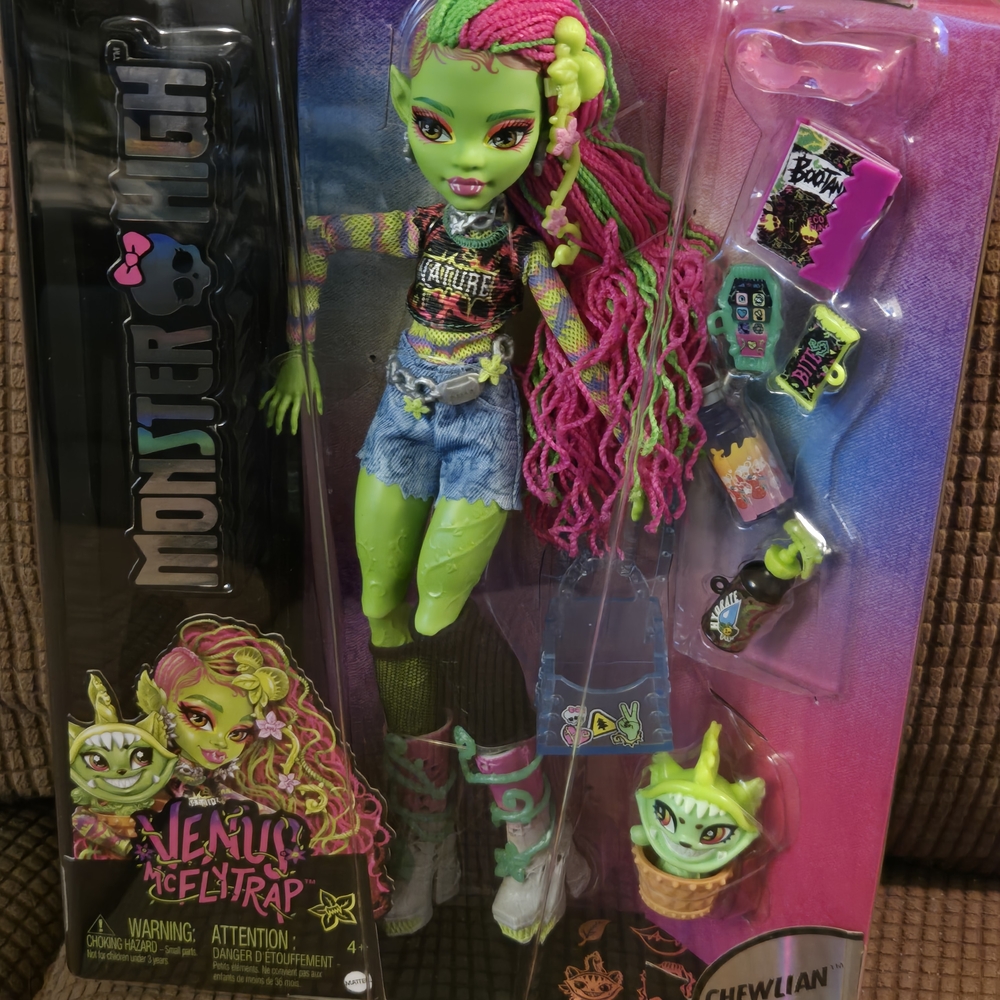 Monster High Venus McFlytrap Doll with Accessories